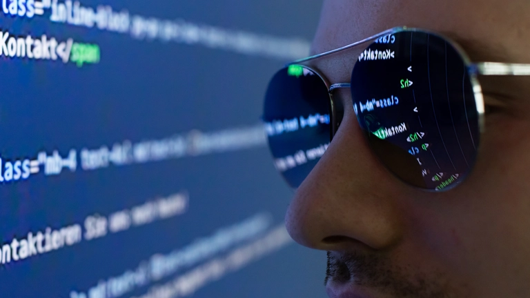 Coding - Über uns Digital Media Park Internetagentur 